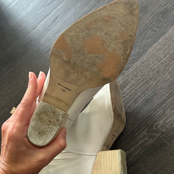 Dolce Vita White Boots 7 - Picture 3 of 4
